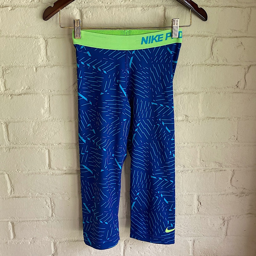 Nike Pro Dri-fit size XS blue pattern compression running capri leggings